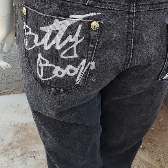 CUTE BETTY BOOP JEANS - Picture 5 of 6